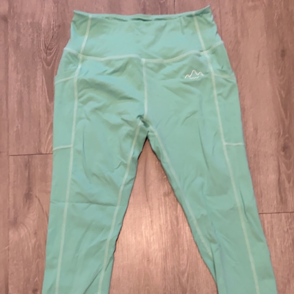 Ghost mint green workout pants. Small, only worn a few times..great condition! - Picture 1 of 3
